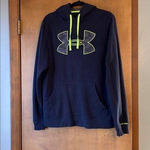 Men’s Under armor hoodie. Size med